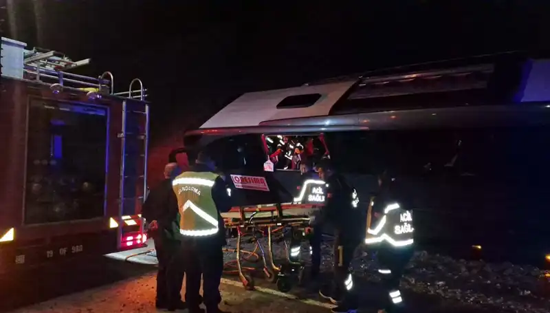 Festival Dönüşünde Feci Kaza: 23 Yaralı, Detaylar Ortaya Çıktı