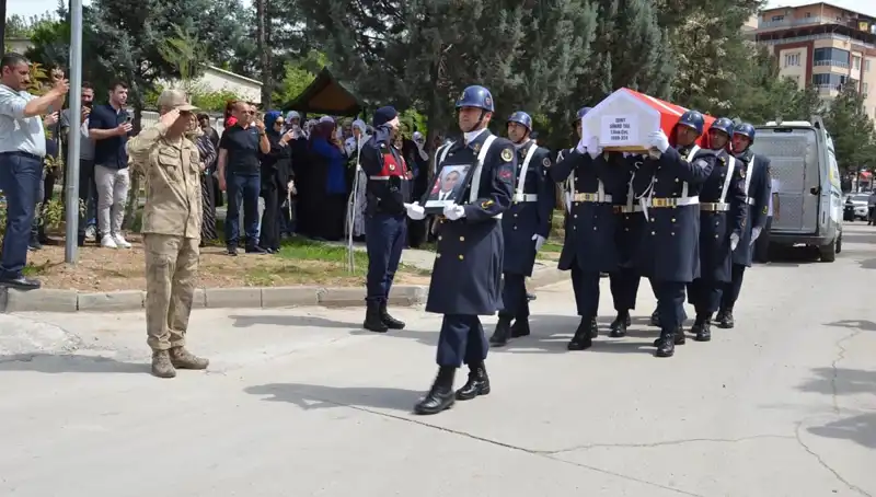 Şehitlerimiz Gözyaşlarıyla Uğurlandı: Vatan Sözleri ve Duygusal Anlar