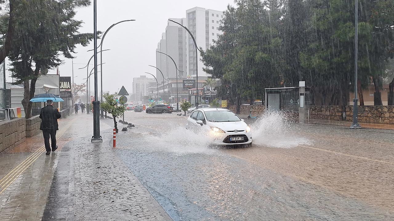 Meteoroloji 17 ili Uyardı