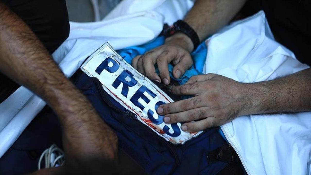 Gazze'de Gazetecilere Yönelik Şiddet Devam Ediyor