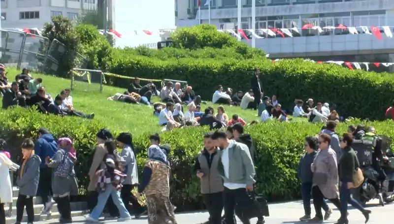 Taksim'de Deprem Yoğunluğu Artıyor: Nedenleri ve Sonuçları
