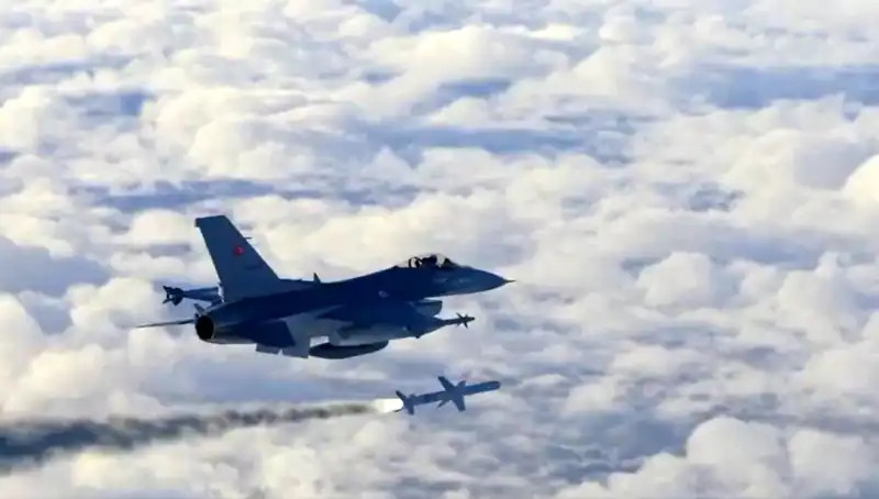 F-16 EDPOD: Tüm Testleri Geçerek Savunma Sanayii İçin Yeni Bir Dönem Başlatıyor