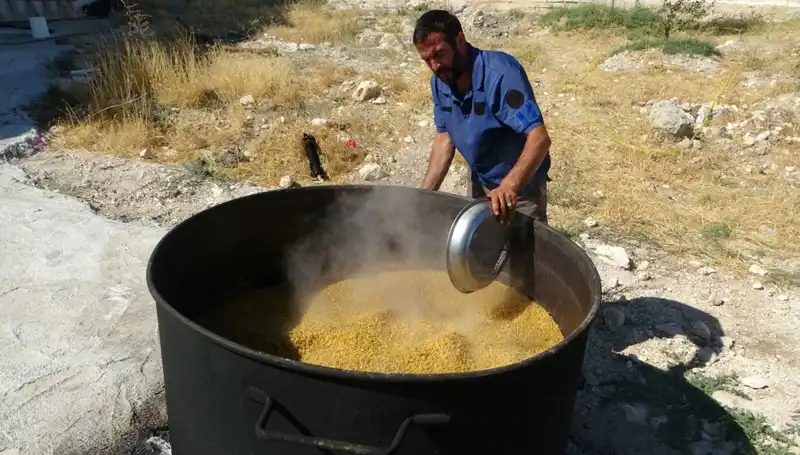 Ağustos'tan Eylül'e Uzanan Gelenek: Kazanlar Kaynamaya Başladı!