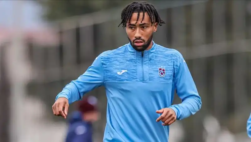 Trabzonspor'a Folcarelli'den Gelen Üzücü Haber Futbol Camiasını Sarstı