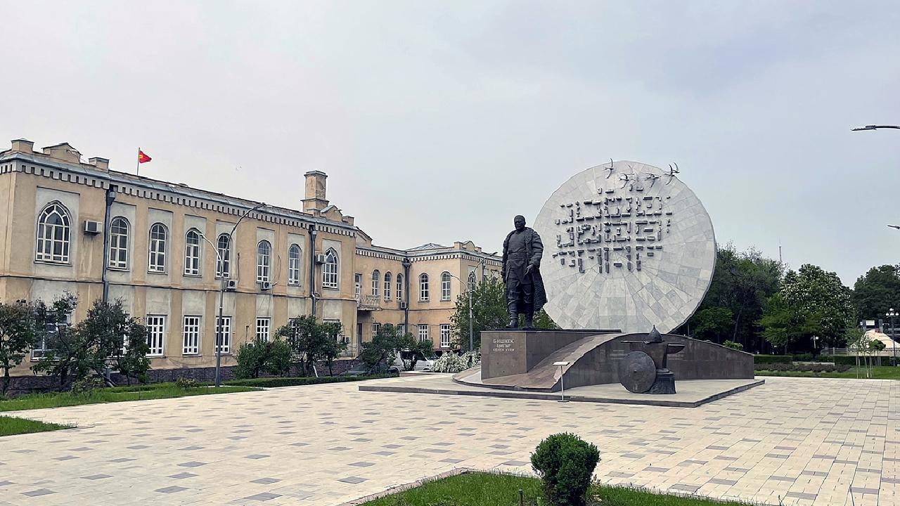 FETÖ bağlantılı eğitim kurumları Kırgızistan'da Maarif Vakfına devredildi
