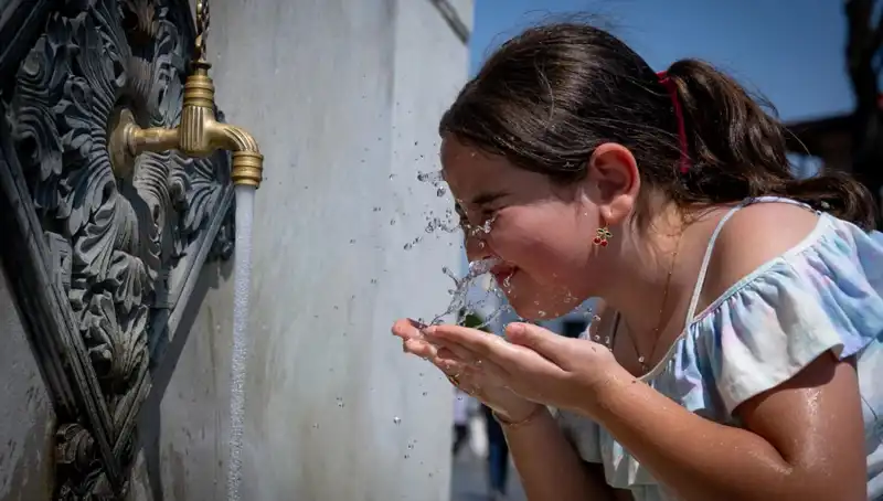 Türkiye’de 16 Şehirde Sıcaklık 40 Dereceyi Aştı: Tatile Çıkmadan Önce Bilmeniz Gerekenler