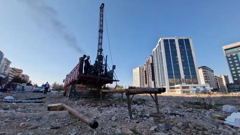 Galeria Sitesi'nde İlk Kazma Vuruldu: 89 Kişinin Hikayesi Yeniden Değerlendiriliyor