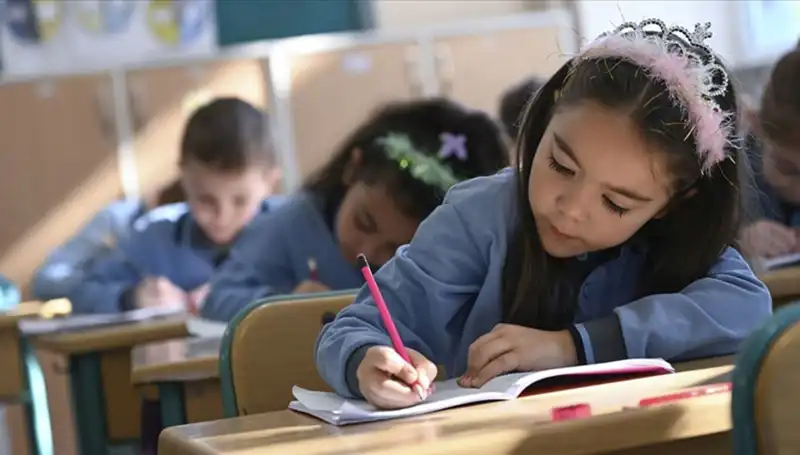 Okullar Ara Tatil Sonrası Ne Zaman Açılacak? MEB Takvimi Açıklandı!