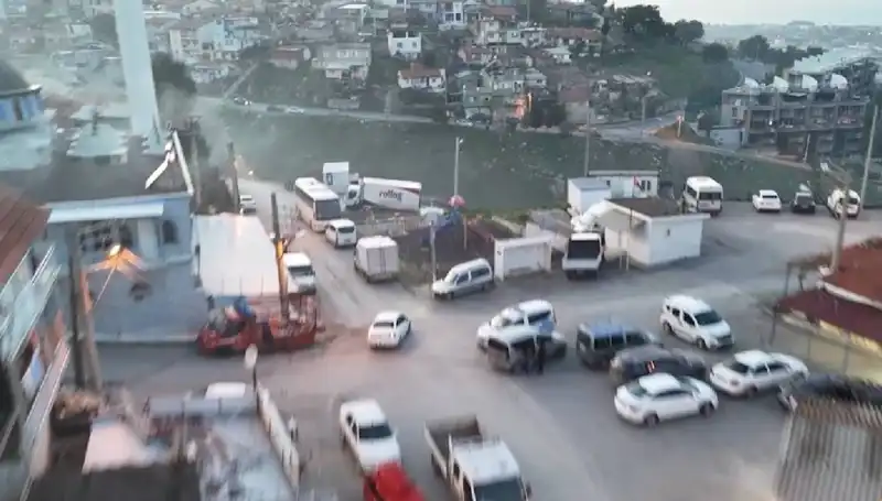 İzmir'de Şok Operasyon: 99 Dava, 133 Gözaltı ile Suç Ağı Çözüldü