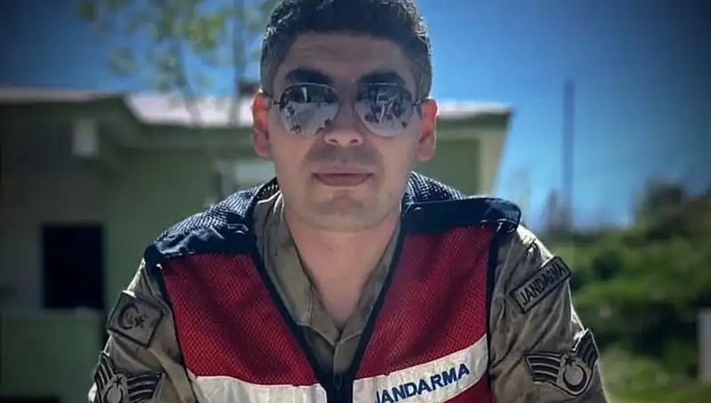 Kadir Astsubay Halı Saha Maçında Hayatını Kaybetti: Detaylar Şok Etkisi Yarattı