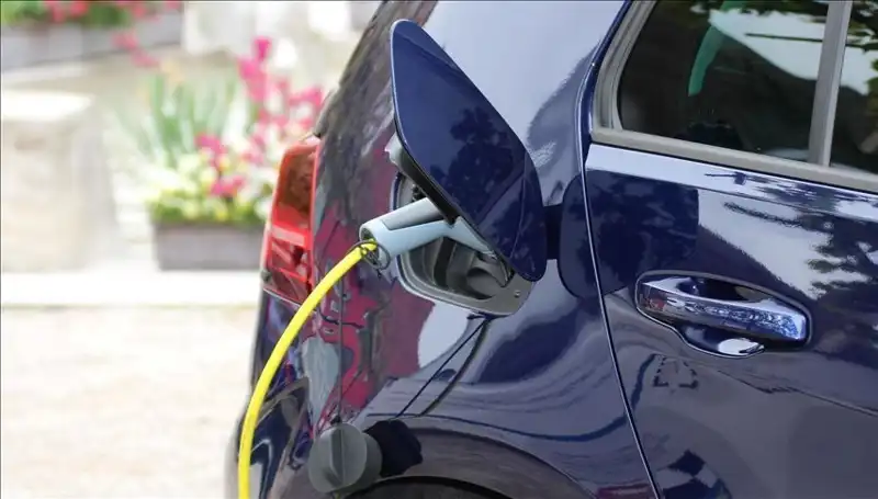 Tesla’yı Geride Bırakacak: Yeni Elektrikli Araç 1500 Kilometre Menzil Sunuyor