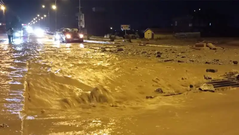 Konya ve Ankara'da Sel Felaketi: Tarım ve Altyapı Büyük Hasar Gördü