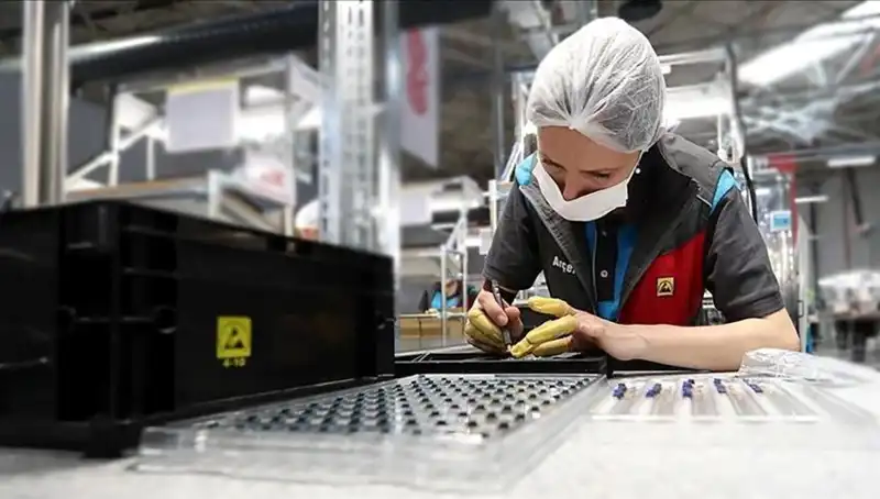 Foxconn’dan Yapay Zeka Atılımı: İlk Büyük Dil Modeli Tanıtıldı