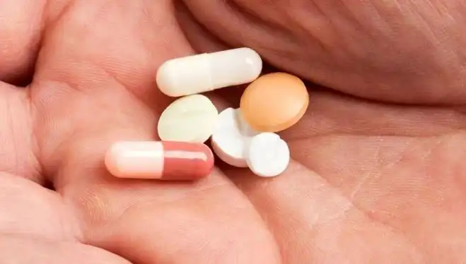 Milyonlarca Kişinin Kullandığı Reçetesiz İlaçlar Hakkında Uyarı Geldi!