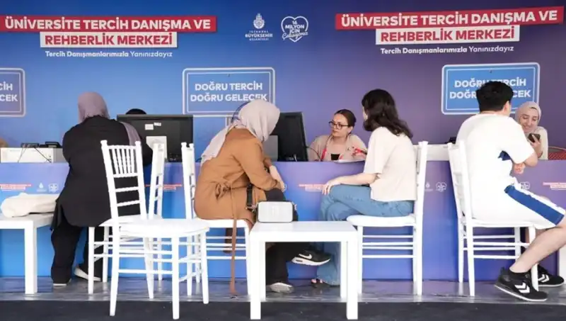 İstanbul’da İBB Tercih Danışma ve Rehberlik Merkezleri Açıldı: Nerelerde Bulunuyor?