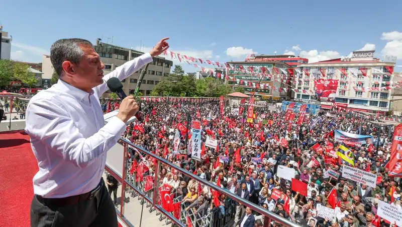 Özgür Özel’den Çarpıcı Açıklama: Silah Bırakma Çağrısına Tam Destek Veriyoruz!