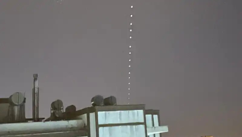 Adana’da Gökyüzünde Starlink Heyecanı: Geceye Göktaşı Yağmuru Gibi Parlak Bir Eşlik