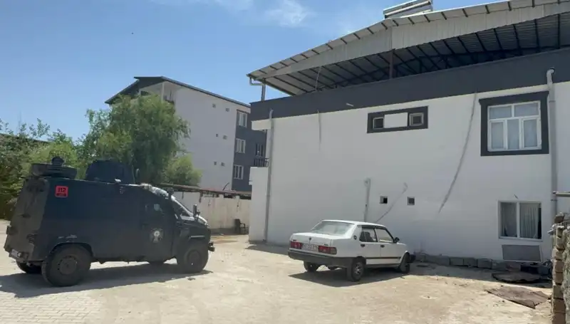 Babalar Günü’nde Şok Eden Olay: Genç Adam Babasına Çekiçle Saldırdı