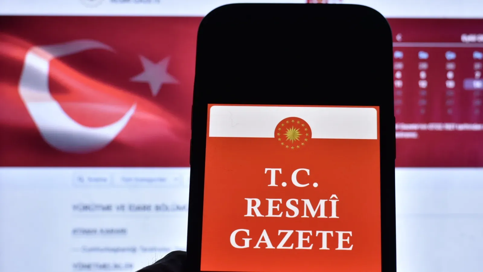 Resmi Gazete’de Yayımlandı: Bakanlık Sözleşmeli Personel Alımı Yapacak