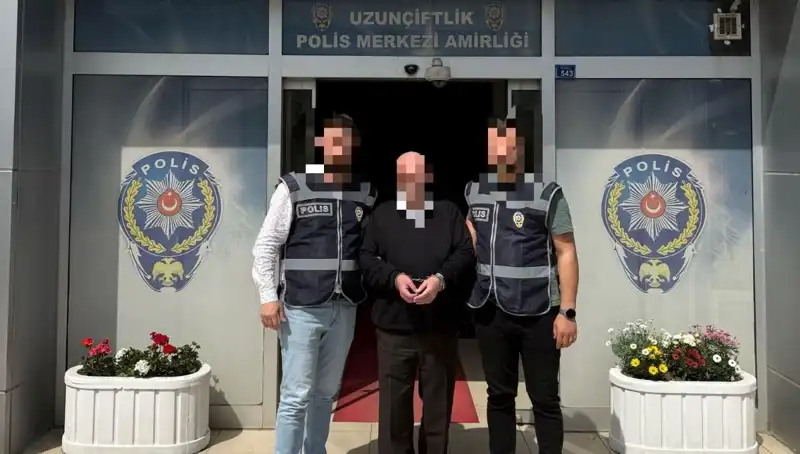10 Kaçakçılık Kaydından Firari Zanlı, Yerinde Yakalandı!