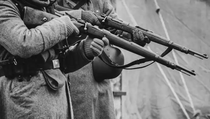İngiliz İstihbarat Şefinin Aile Geçmişi: Dede Nazi Casusu Mu?