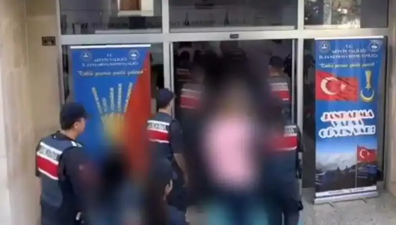 30 İlde FETÖ Operasyonları: 65 Kişi Tutuklandı, Detaylar Şok Edici!